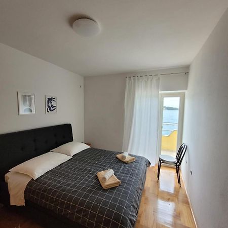 Apartment Brgacelj Kali Esterno foto