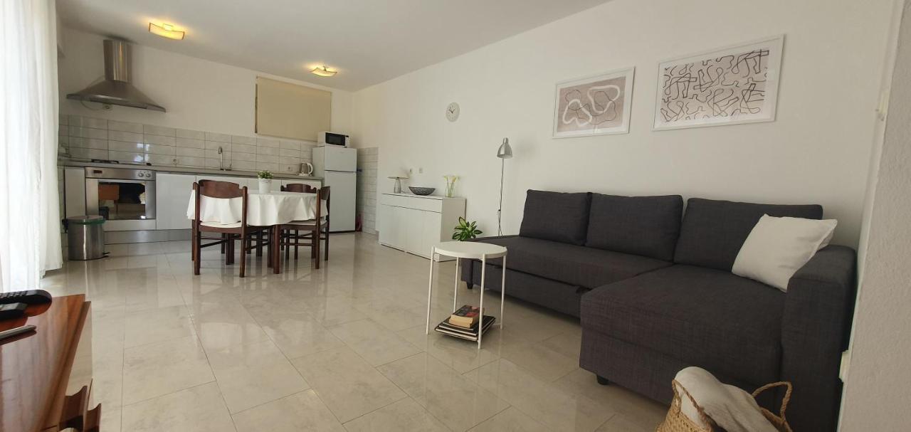Apartment Brgacelj Kali Esterno foto